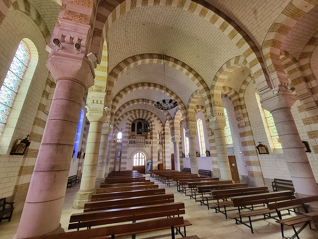 Cheminée Saint-Jean-de-la-Ruelle